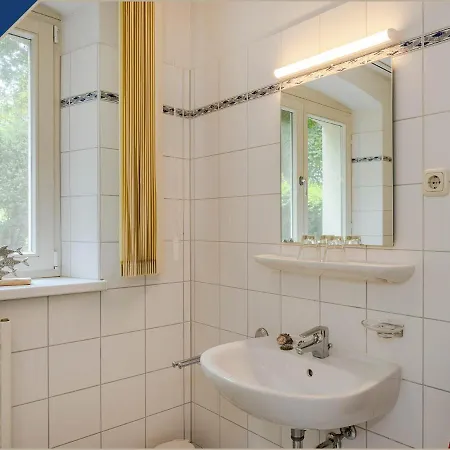 Apartamento Am Waldesrand Koelpinsee Souterraine Loddin