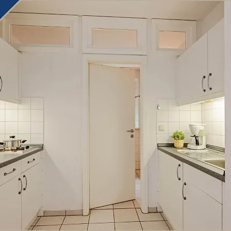 Apartamento Am Waldesrand Koelpinsee Souterraine