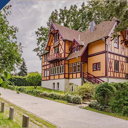 Apartamento Am Waldesrand Koelpinsee Souterraine Loddin